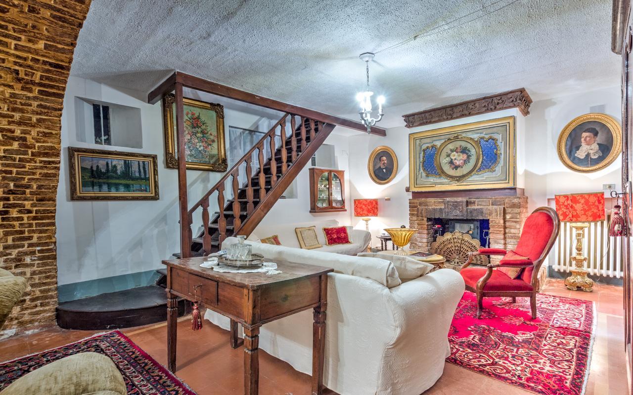 B&B La Residenza Del Poeta Montesicuro Bagian luar foto