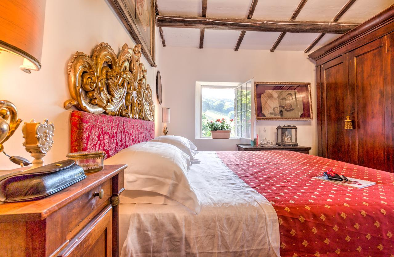 B&B La Residenza Del Poeta Montesicuro Bagian luar foto